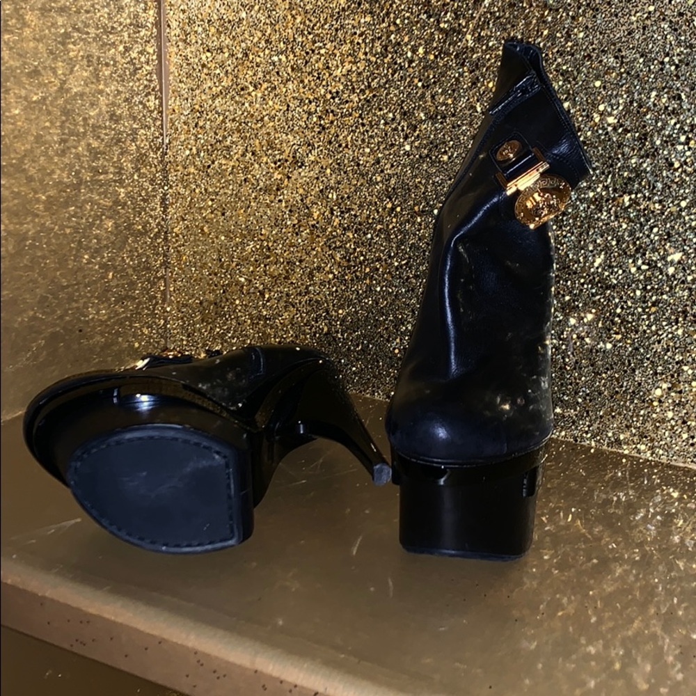 Versace Bootie - Picture 5 of 8
